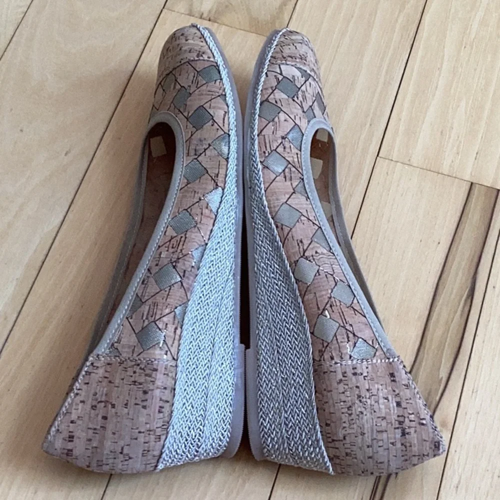 Sesto Meucci made in Italy Mabyn Cork Patterned Wedges. Women’s size 9